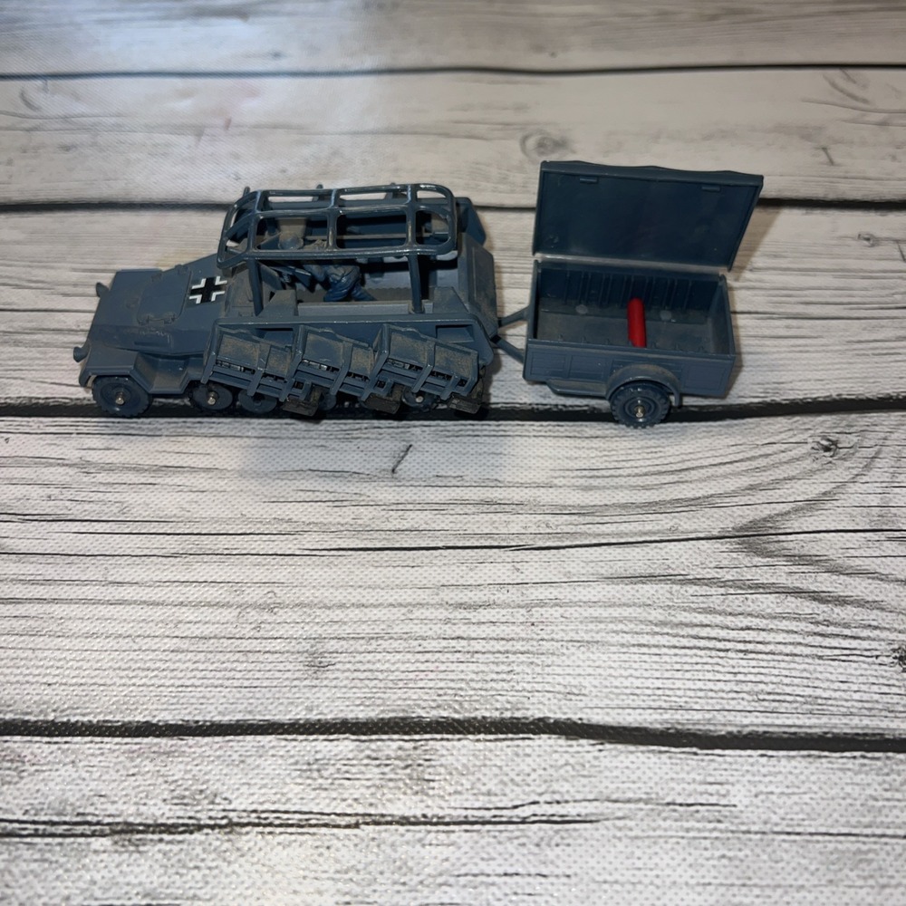 Corgi German Hanomag SdKfz 251/1 Semi Track Rocket Launcher, Trailer, 1 Rocket
